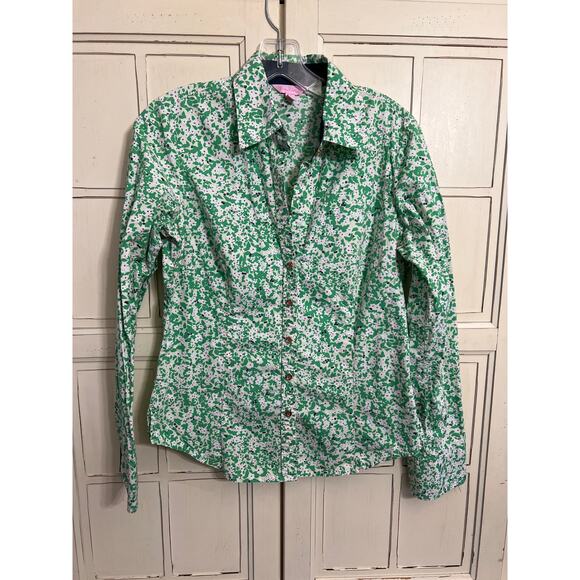 Lilly Pulitzer Tops - Lilly Pulitzer size 8 floral button down top blouse